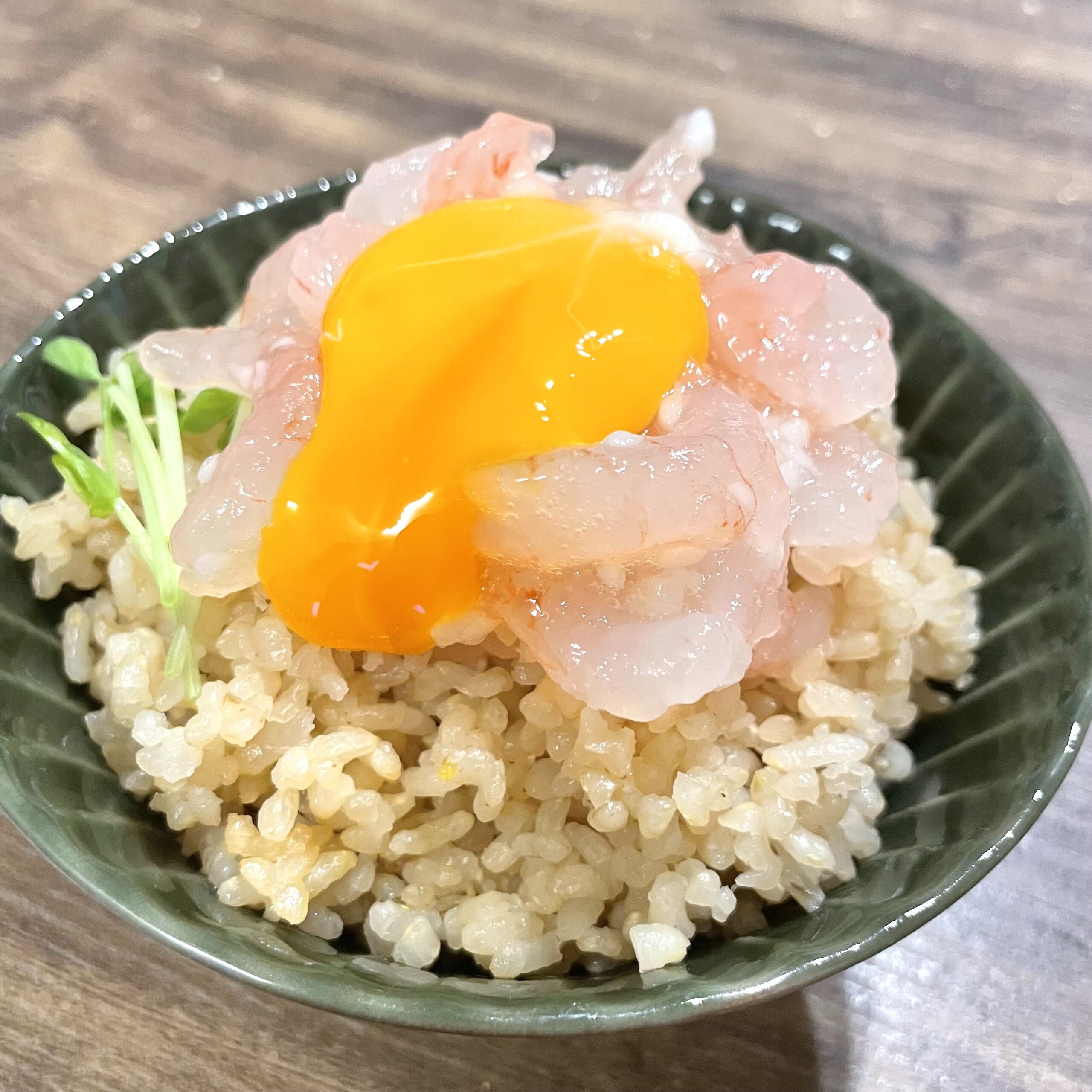 【Instagram紹介】とろ〜り卵黄で格上げ。えび塩辛の簡単ごちそうアレンジ
